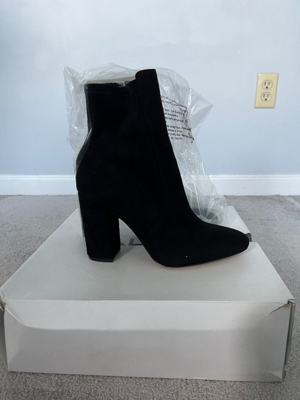 ALDO Aurella Black Suede Block Heel Booties 7 NWT